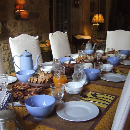 Bize De La Tour Bed & Breakfast Saint-Bonnet-du-Gard Bagian luar foto