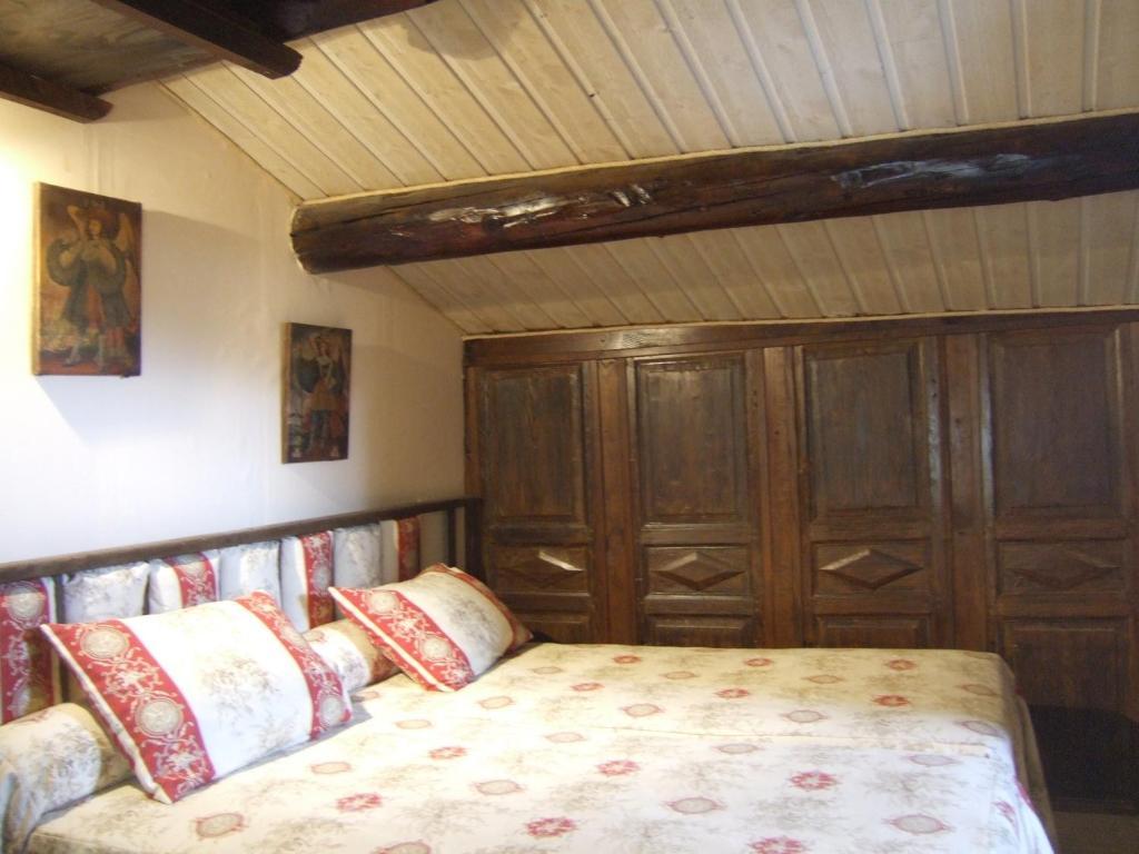 Bize De La Tour Bed & Breakfast Saint-Bonnet-du-Gard Ruang foto
