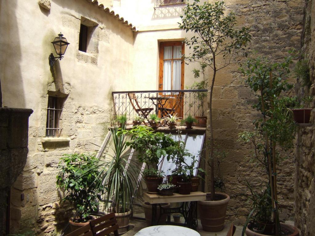 Bize De La Tour Bed & Breakfast Saint-Bonnet-du-Gard Ruang foto